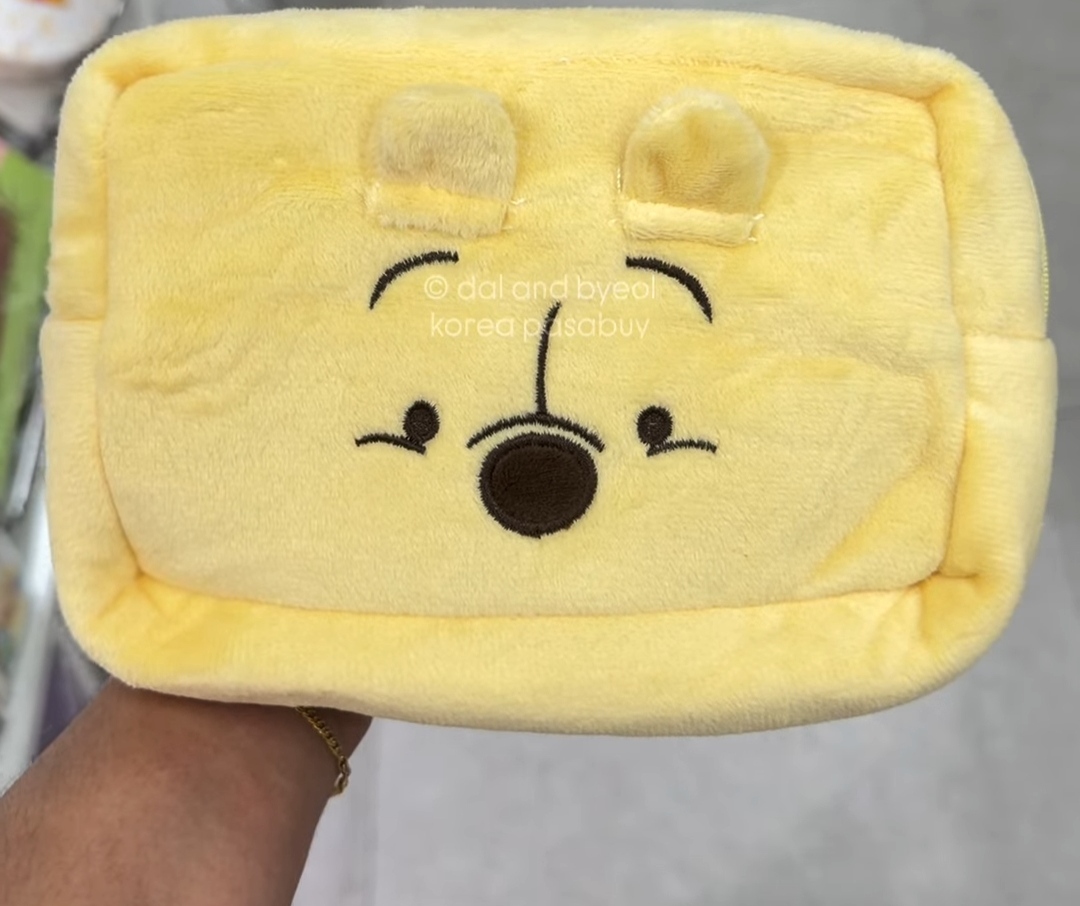 [DAISO] POOH Big Yellow Pouch