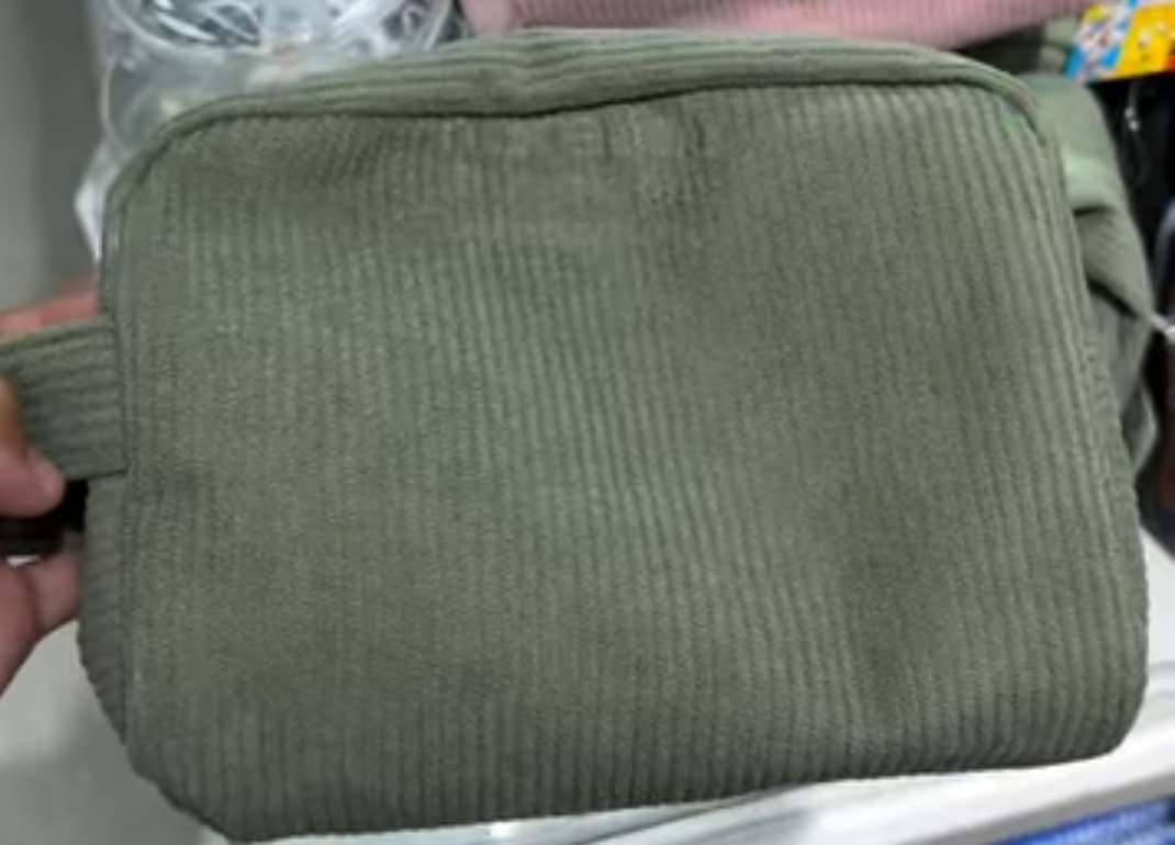 [DAISO] Corduroy Pouch Green